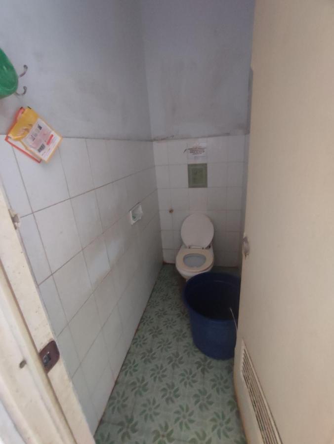 Oyo 90865 Hotel Kusuma Purwakarta Karawang Luaran gambar